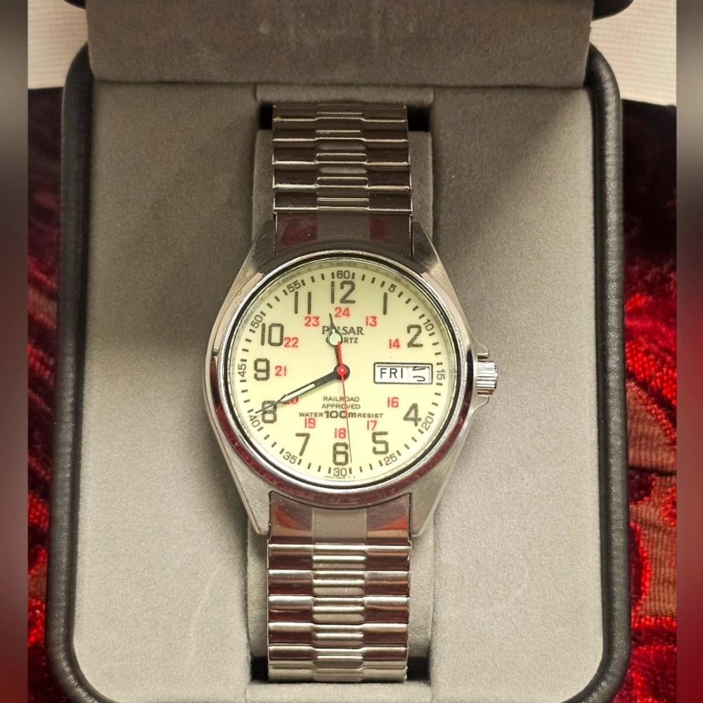 Pulsar Railroad Approved Quartz Watch w/37mm Case & Luminous Dial needs battery